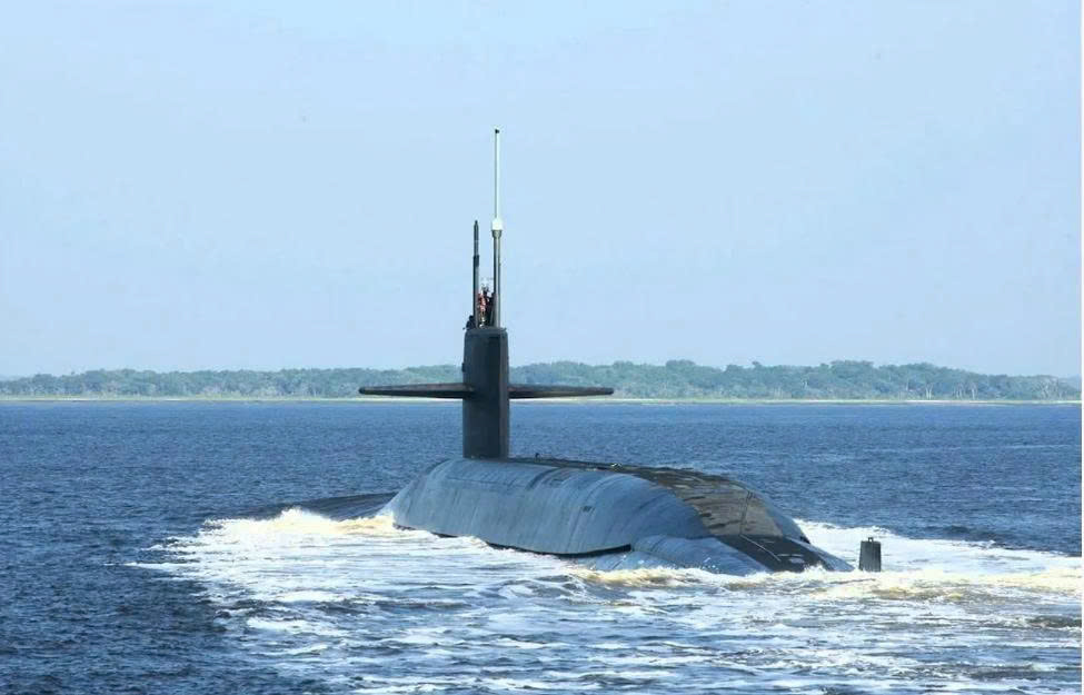 Lithuania kêu gọi NATO triển khai tàu ngầm mang vũ khí hạt nhân